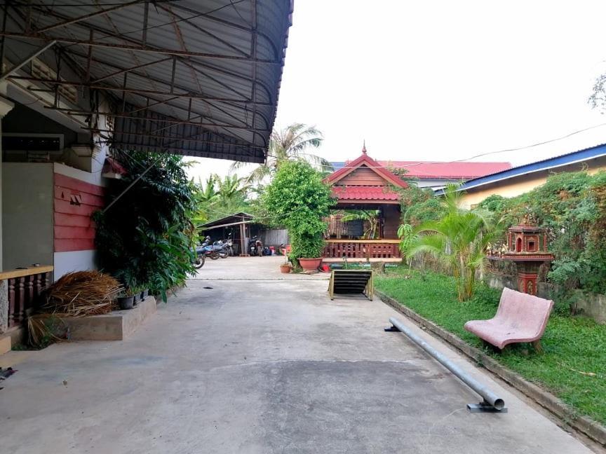 Tortuga Guesthouse Kampot Dış mekan fotoğraf