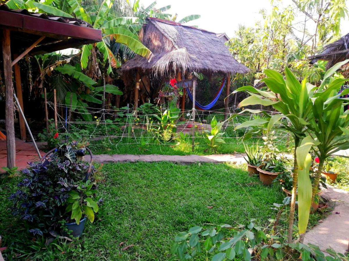 Tortuga Guesthouse Kampot Dış mekan fotoğraf