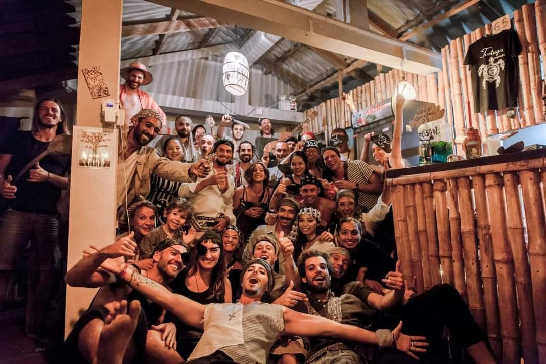 Tortuga Guesthouse Kampot Dış mekan fotoğraf